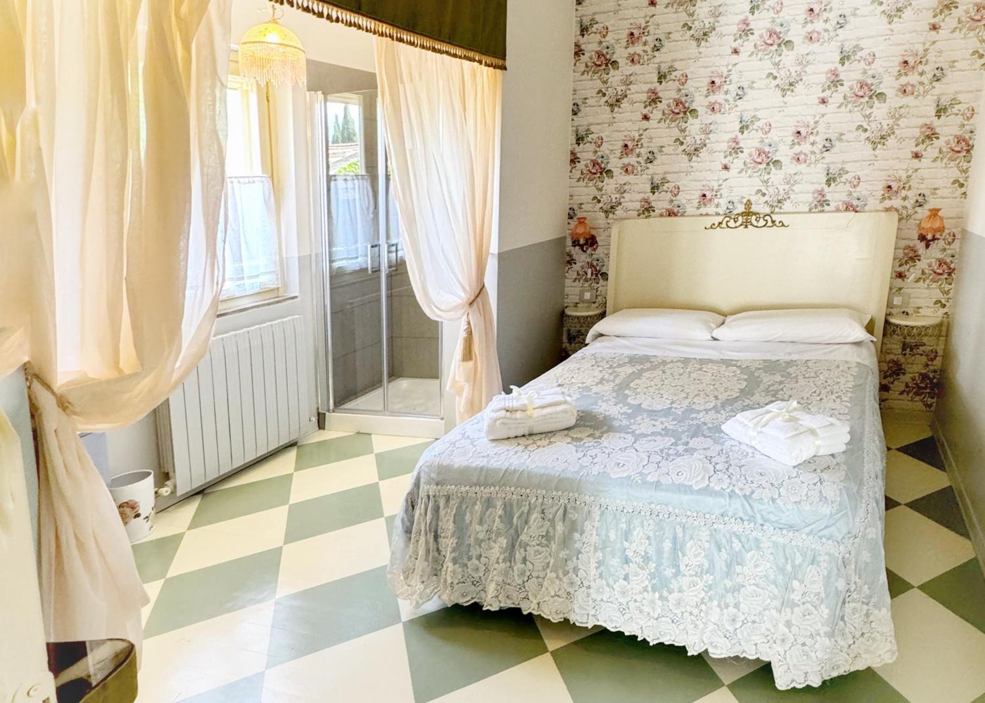 Mapepa Village Apartments Spello Bagian luar foto